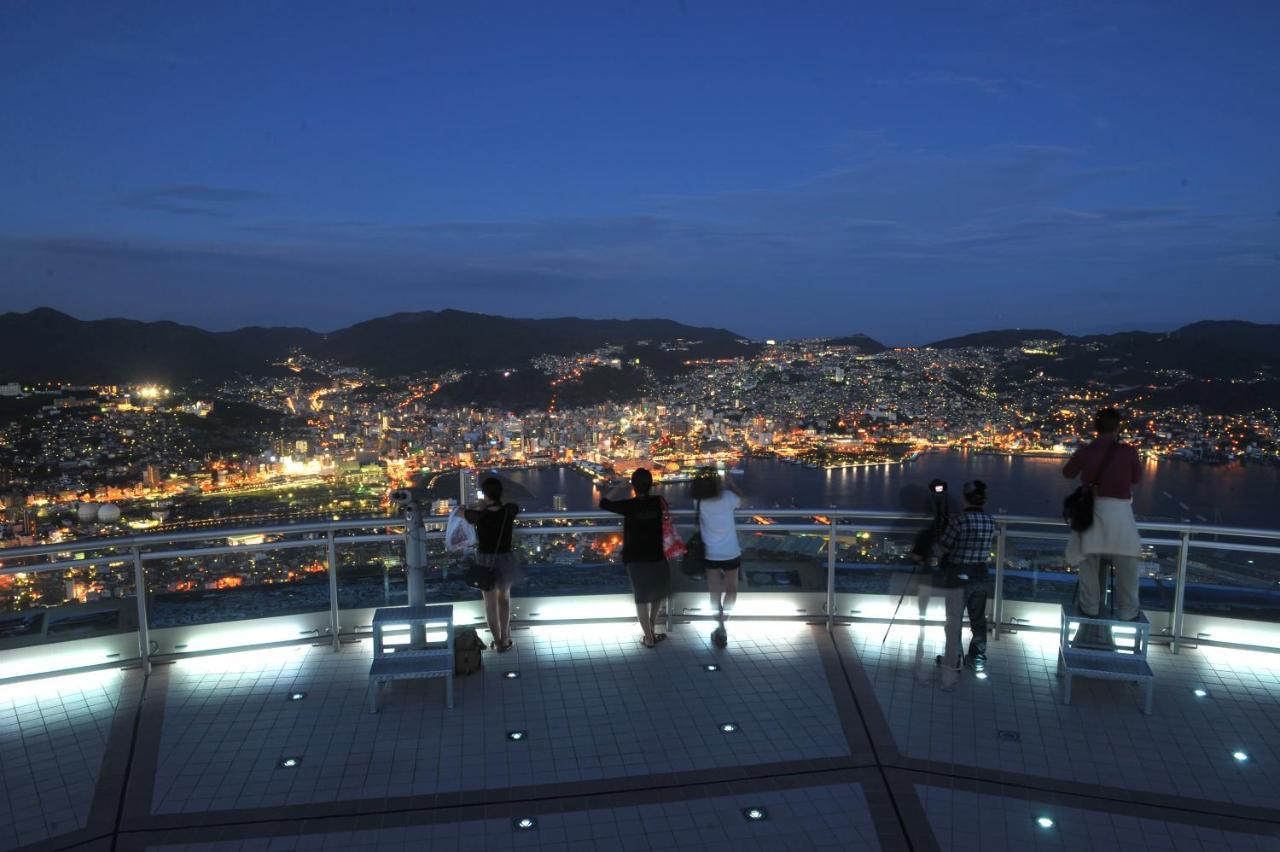 Nagasaki Bus Terminal Hotel Екстер'єр фото